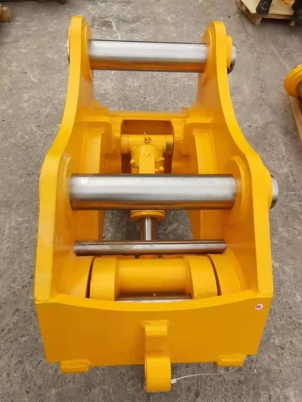 耐久性 Cat 306 ミニ掘削機 7 トンの掘削機のためのクイックカップラー オーダーメイド