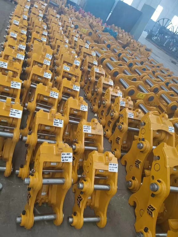 耐久性 Cat 306 ミニ掘削機 7 トンの掘削機のためのクイックカップラー オーダーメイド
