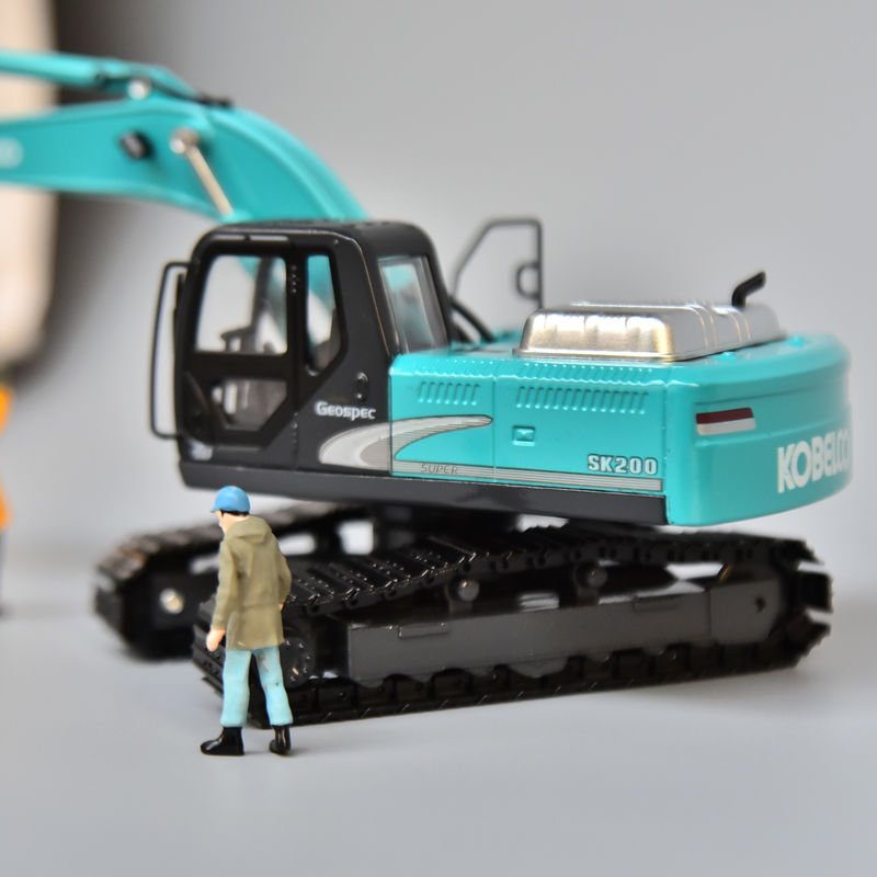 掘削機モデル KOBELCO オリジナルシミュレーション金属合金車 シンコ SK200 飾り付け 玩具ではない