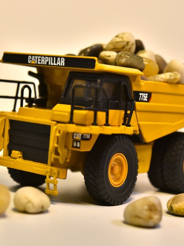 NORSCOT CAT775E ダンプトラック 1/64 スケール合金型車 収集品