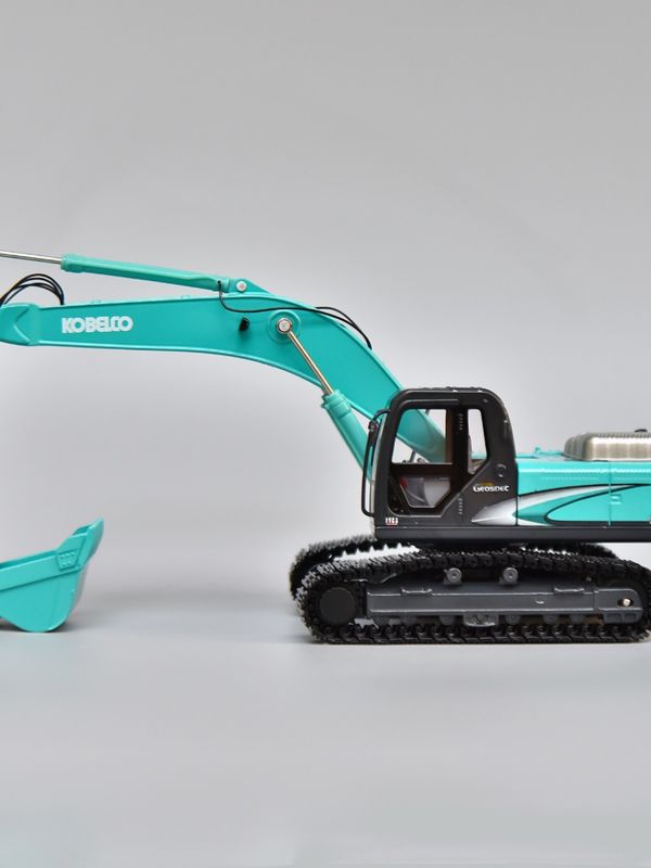 KOBELCO SK330合金掘削機 1/50スケール メタル コレクション 飾り 玩具