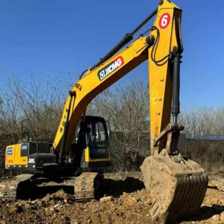 中古 XCMG 215D 20 トン クローラー 掘削機 重用工業建設 掘削機