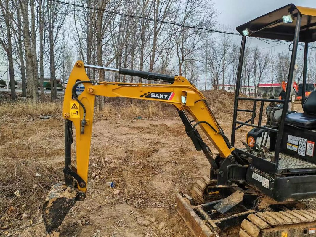 SANY SY16C 1.6T ミニ掘削機 ランドスケーピングや公益事業に最適
