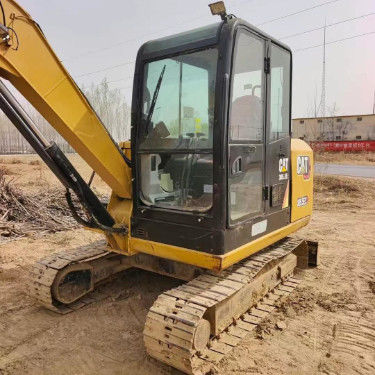 中古 CAT 305.5E2 ミニ掘削機 27.2kN ブーム 掘削力 コンパクト 頑丈な水力装置
