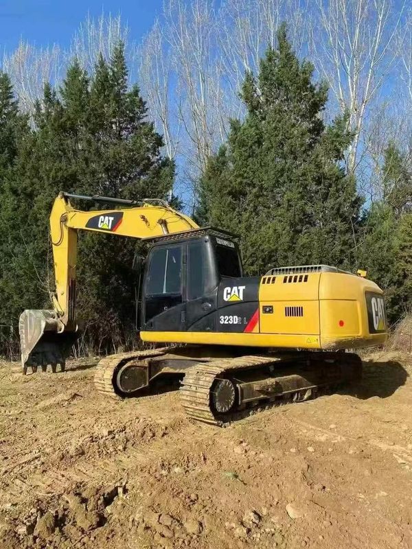 中古 カタピラー 323D 掘削機 状態良好 重い建設作業に備えています