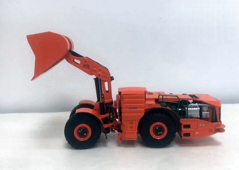 コマツー WX220H 1:50 ハイブリッド地下積載機 合金 鋳造型鉱山車 限定 収集品
