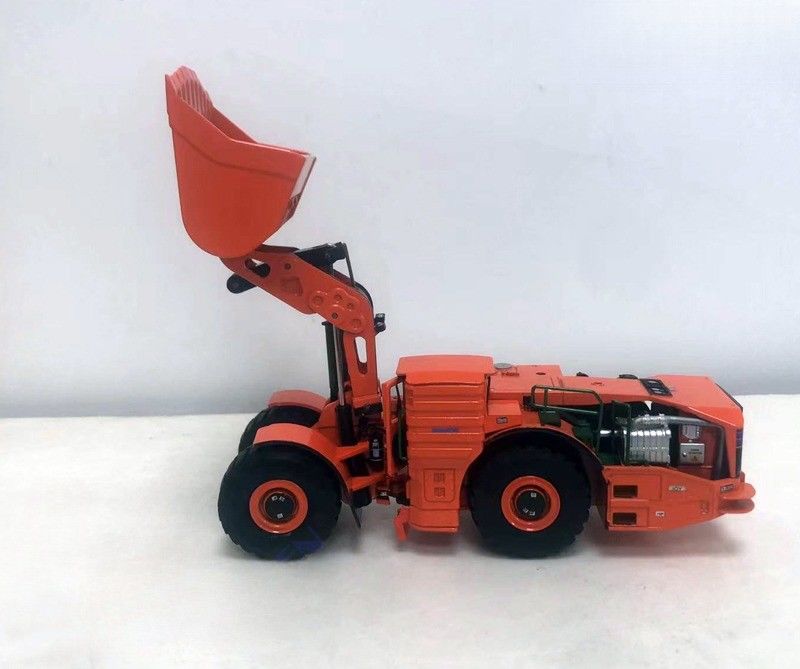 コマツー WX220H 1:50 ハイブリッド地下積載機 合金 鋳造型鉱山車 限定 収集品