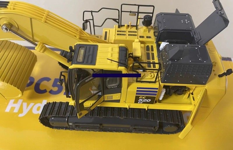 1/43 スケール コマツー PC520LC-11M0 合金型 鋳造型掘削機モデル - ライセンス収集品