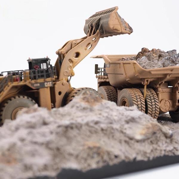 ダイキャストマスターズ 1/125 スケールホイールローダー&マイニングダンプトラック 泥のシーンモデルセット 85762