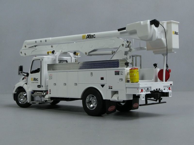 1/32 ピータービルト 536 アルテック AA55 空中作業台 DM モデル 71105