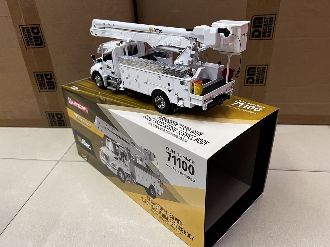 DM 1/32 ケンワース T380 空中作業台 トラック 合金製 建設用車 71100型