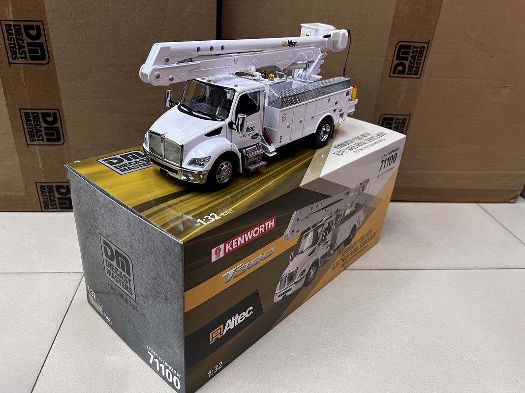 DM 1/32 ケンワース T380 空中作業台 トラック 合金製 建設用車 71100型