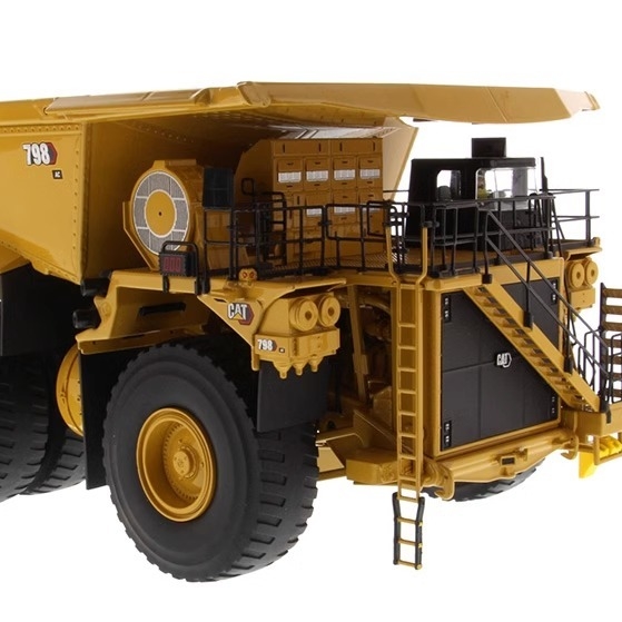 Diecast Masters 1:50 CAT 798AC 超大型鉱山用ダンプトラック ダイキャストモデル 85671