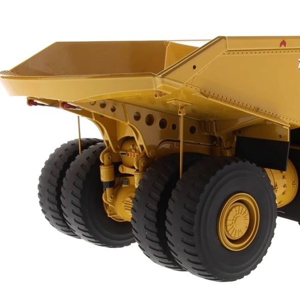 Diecast Masters 1:50 CAT 798AC 超大型鉱山用ダンプトラック ダイキャストモデル 85671