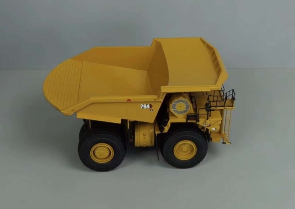 ダイキャストマスター 1:50 スケール CAT 794AC 超大型鉱山トラック トラッカー ダンプトラック 85670型