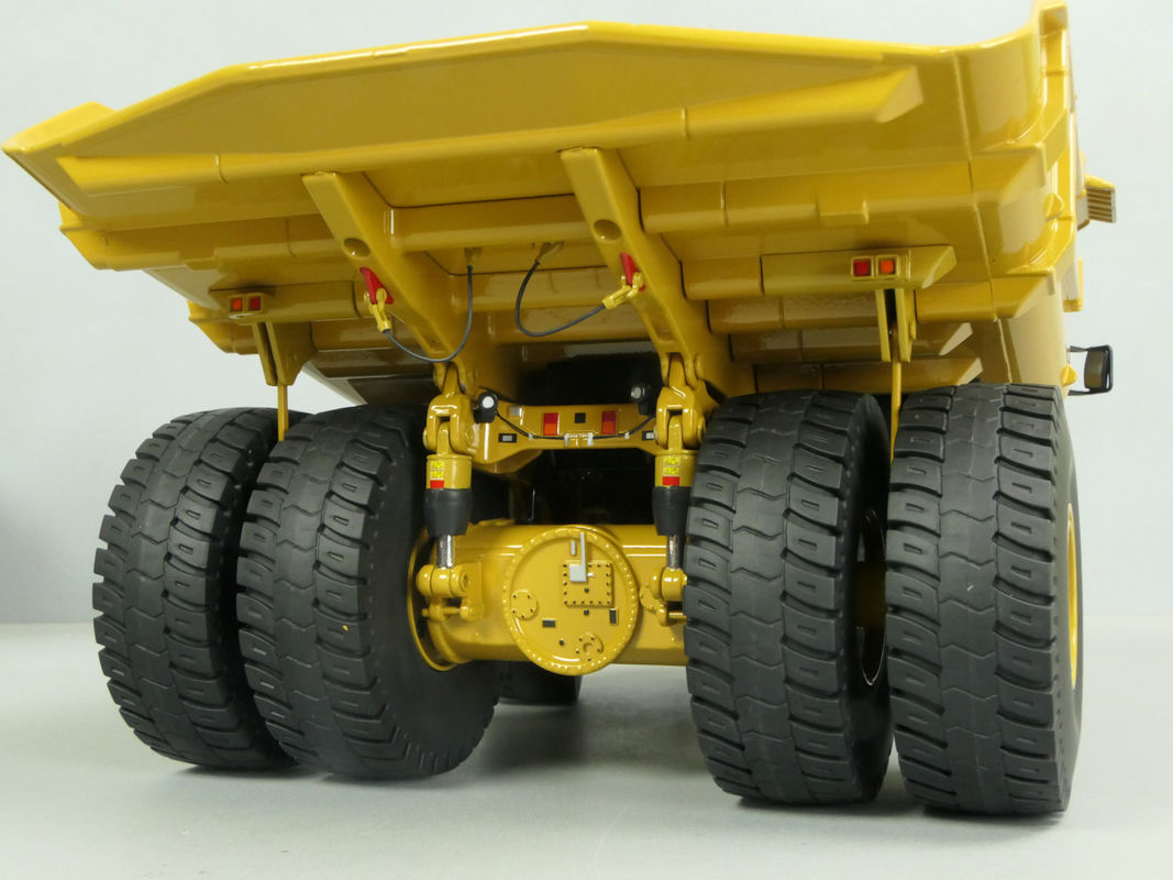 DM 新 1:50 スケール CAT 797F 大型鉱山ダンプトラック ダイキャストモデル 85655