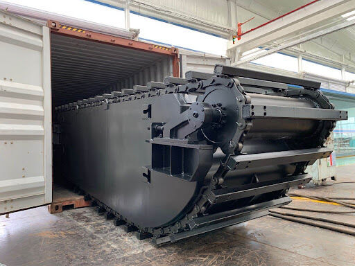 貯水池浚渫砂利土壌タンク用クローラーチェーン付き水陸両用掘削機ポンツーンフロート下部構造